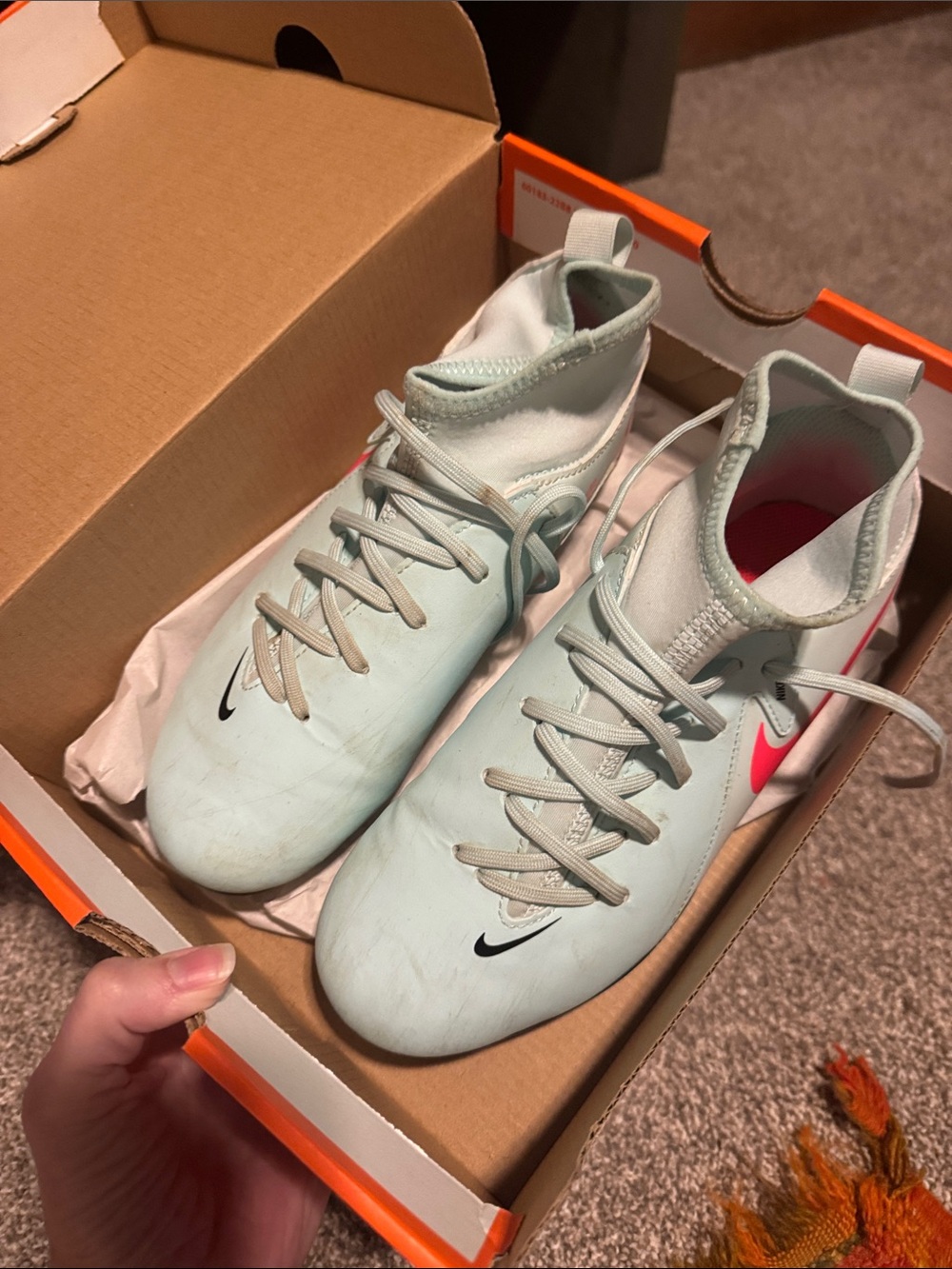 Nike JR PHANTOM LUNA ll Club Soccer cleats 5Y